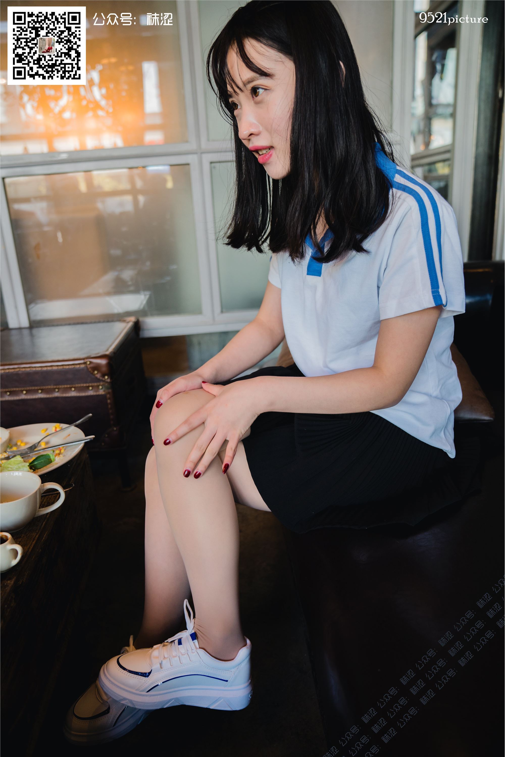 袜涩 005 Amanda学生制服